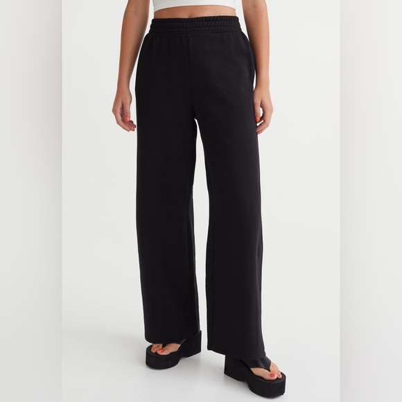 Wide-Leg Joggers - Picture 1 of 8